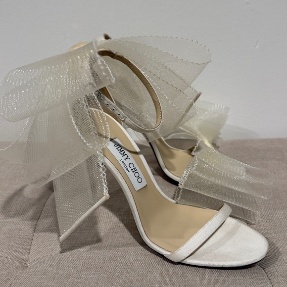 Authentic Jimmy Choo Aveline 100 Sandal Heel Bow Bridal Ivory EU 39/US 8.5 - Picture 3 of 9